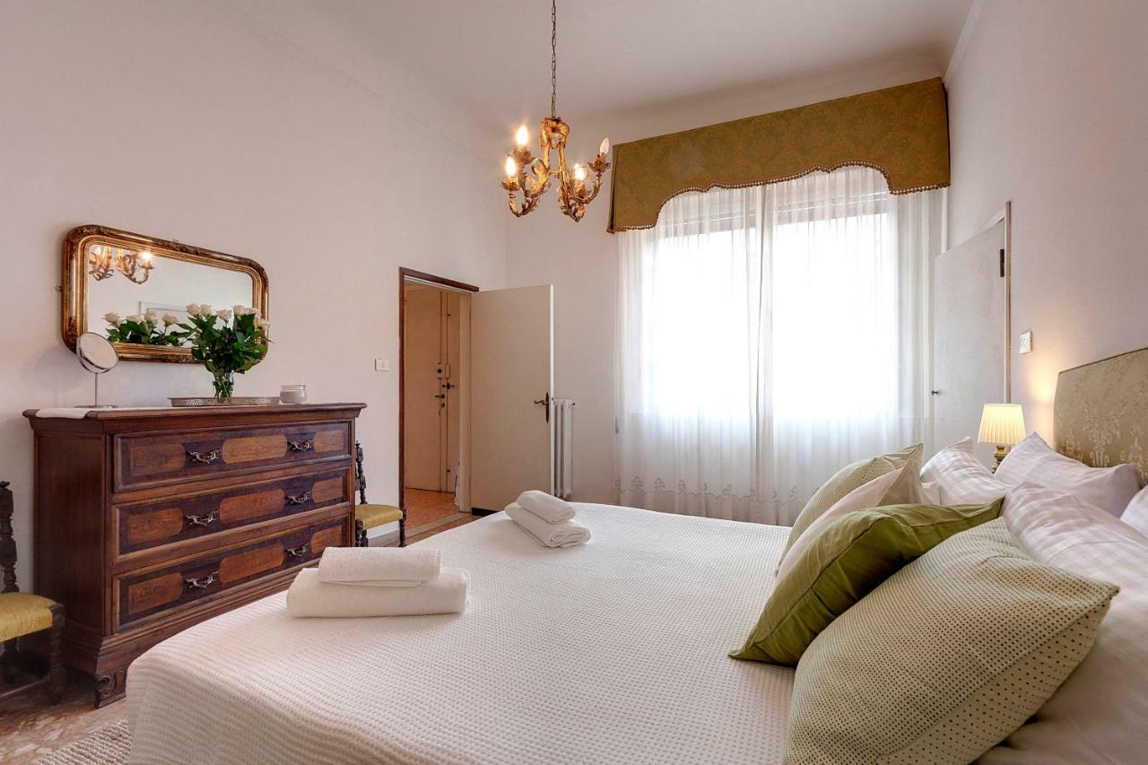 Historical Apartment Spectacular Arno View With Balcony From 12 Th Century. Florence Exterior photo