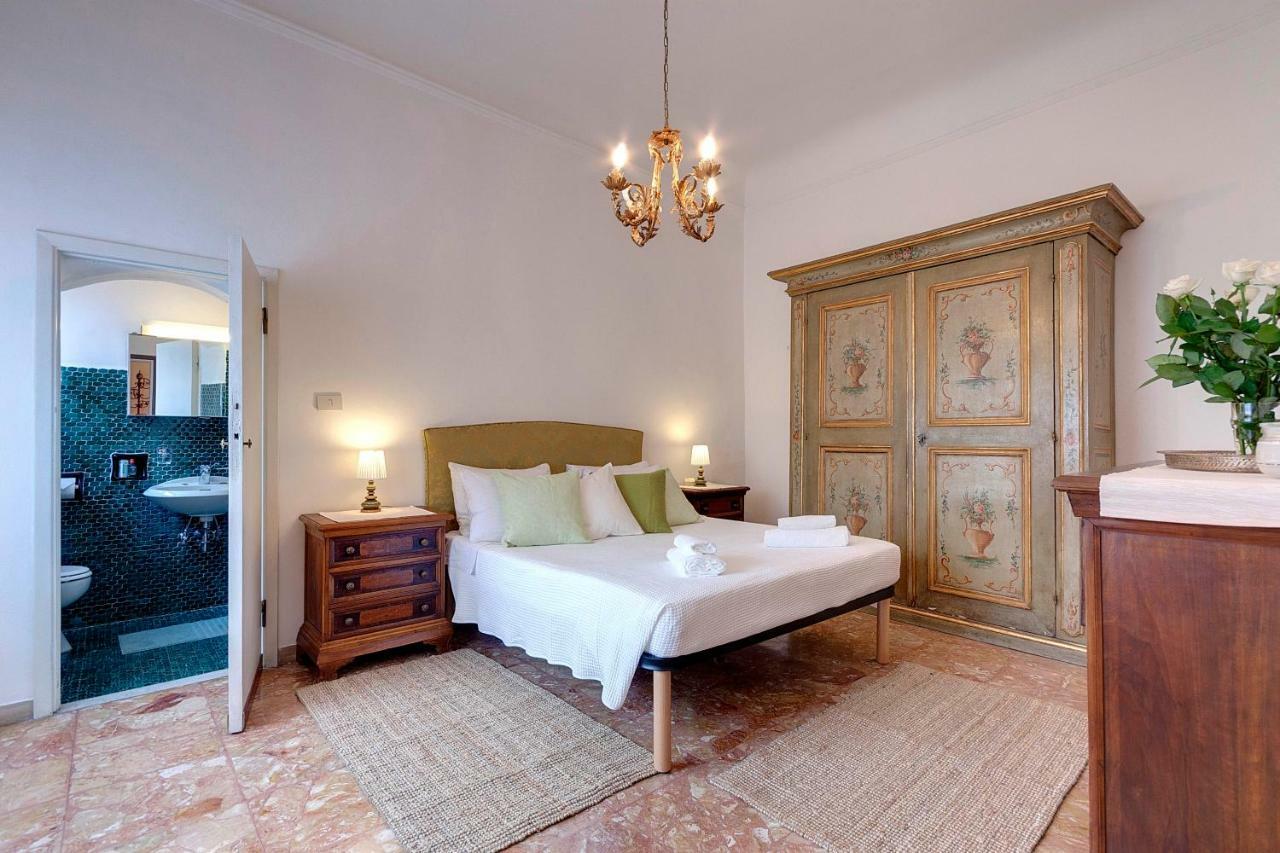 Historical Apartment Spectacular Arno View With Balcony From 12 Th Century. Florence Exterior photo