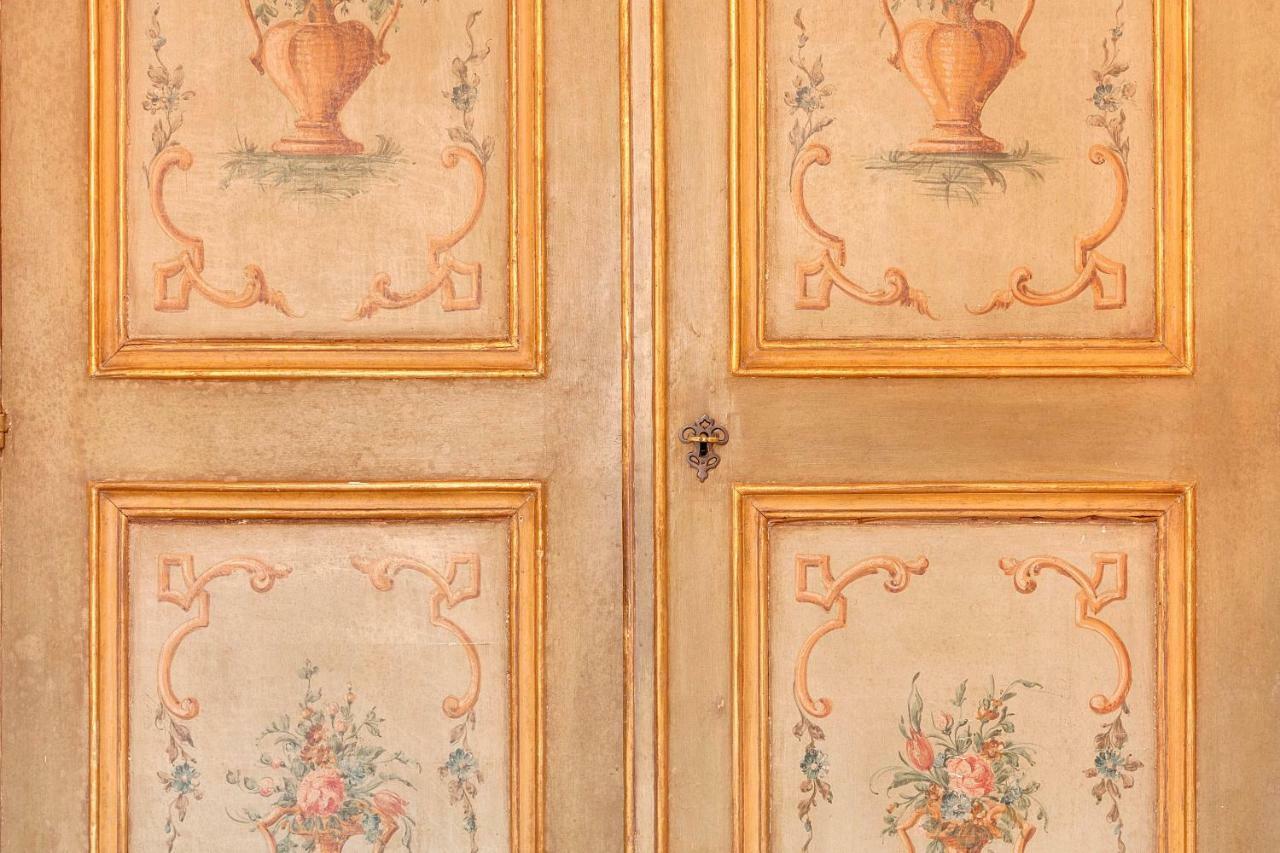 Historical Apartment Spectacular Arno View With Balcony From 12 Th Century. Florence Exterior photo